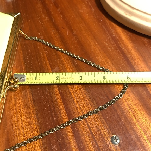 50’s 60’s VIBRANT LEMON LEATHERETTE YELLOW PURSE BAG CLUTCH,CHAIN HANDLE - Picture 11 of 16